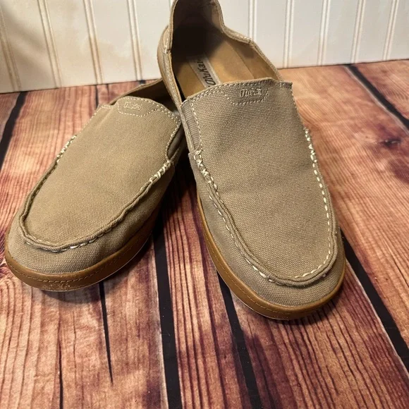OluKai Men\'s tan loafers, slip on, casual comfort size 11. Kākaha Nia Men main image 2